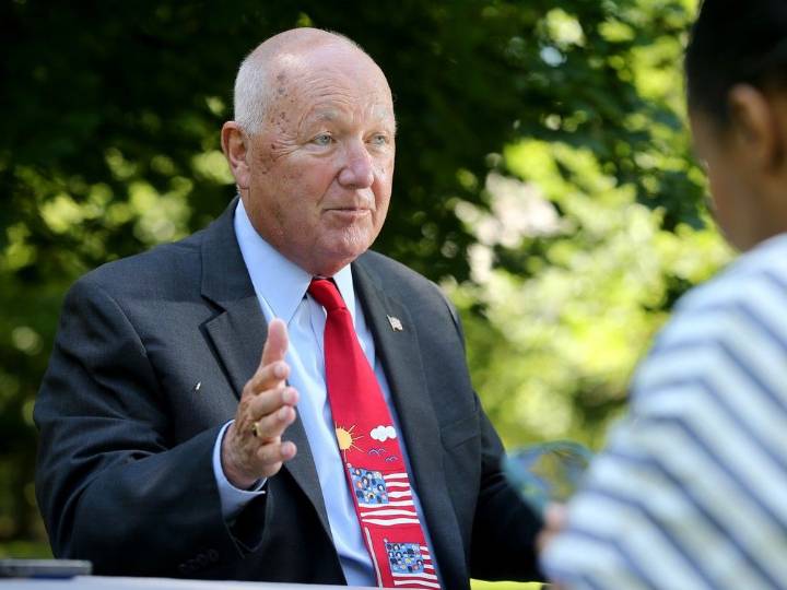 Letters: U.S. ambassador gets it wrong on the F