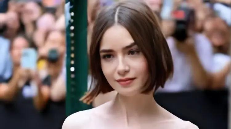 Lily Collins brilla en NY con estilo futurista y revive rumores de Emily in Paris
