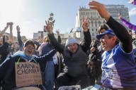 La celebración de los discapacitados y sus familias tras el rechazo del Senado al veto de Milei de la emergencia