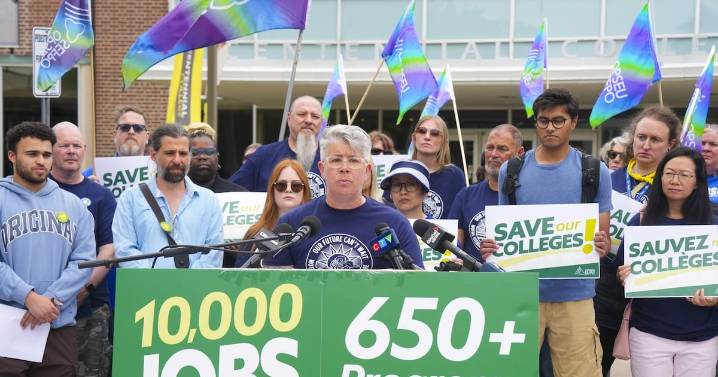 Ontario college support staff on strike after rejecting deal