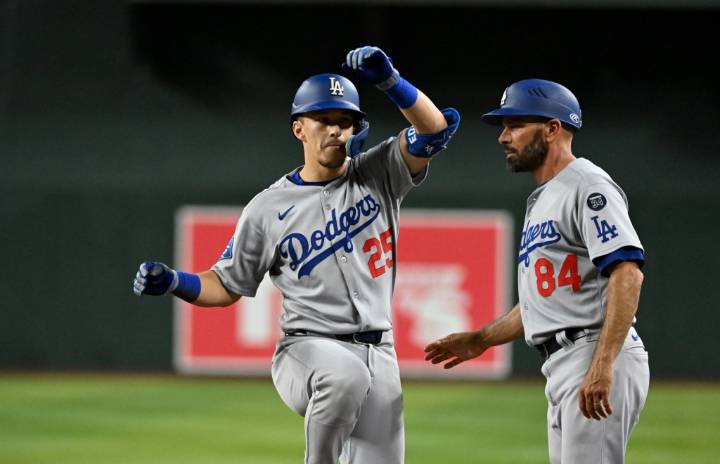 Dodgers overcome another bullpen breakdown, close in on NL West title
