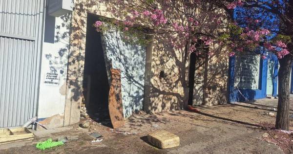 Tragedia en Córdoba: dos niños y un hombre murieron tras incendiarse su casa