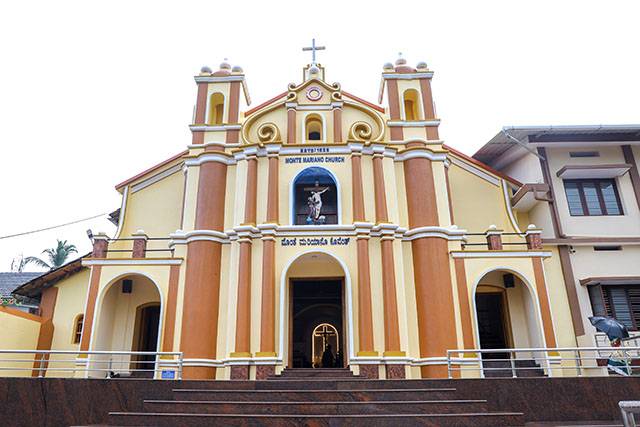 Mangaluru: Corpus Christi Sunday marked with solemnity at Monte Mariano Church, Farangipet
