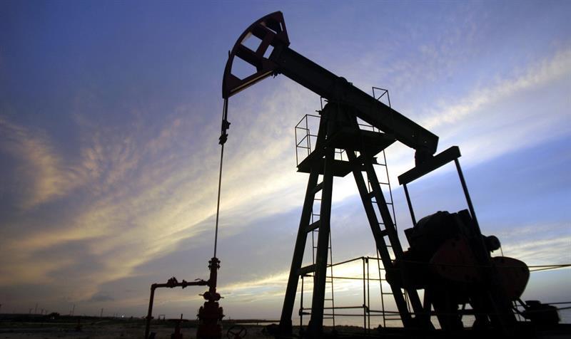 El petróleo de Texas cierra con una caída del 3.45 % ante crecimiento de la oferta mundial