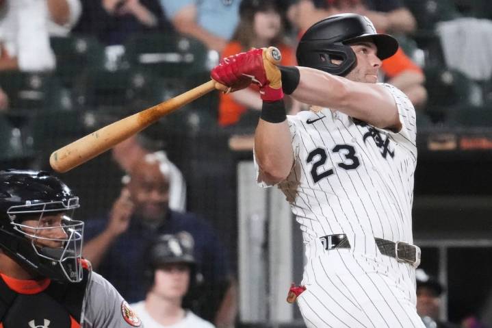Chicago White Sox drop 5th straight with 8-7 loss to Baltimore Orioles as late rally comes up short