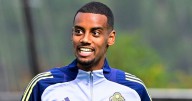 Newcastle dressing room stance on Alexander Isak transfer emerges amid Morgan Gibbs