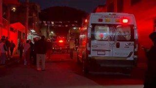 Balacera en tianguis de Xalatlaco deja cinco muertos; linchan a presunto agresor