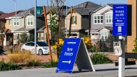 Sun Belt housing markets are so weak that homebuilder Lennar’s average home price is down 22%