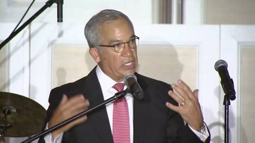 Eyewitness News anchor Joe Torres honored at the 100 Hispanic Women 28th Annual Awards Gala in New Rochelle