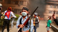 Incendian parlamento de Nepal, luego de que manifestaciones dejaron 19 muertos