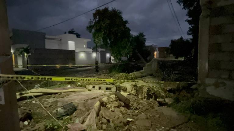 Derriban lluvias barda en la Novena Zona Militar de Culiacán