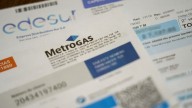 Una familia del AMBA necesitó más de $170.000 en septiembre para cubrir los gastos de luz, gas, agua y transporte