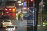 QUE LO TIRÓ! Un colectivo de larga distancia con problemas mecánicos en medio del Puente Belgrano