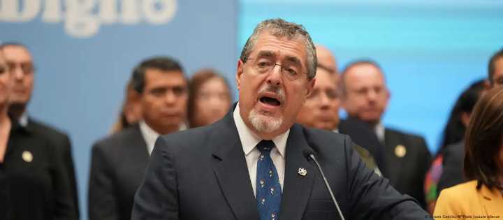 Guatemala recibe a menores deportados desde EE.UU.