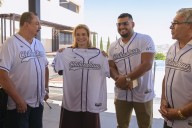 Maru Campos felicita a Uziel Muñoz