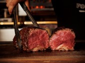 Según TripAdvisor, el mejor restaurante de lujo del mundo es argentino, hace asado y queda en Palermo