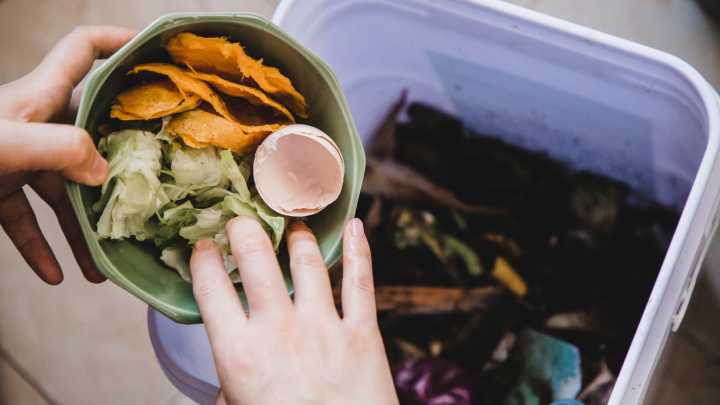 A Simple IKEA Utensil Holder Is About To Be Your New Favorite Way To Compost