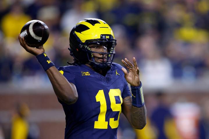 The Michigan Wolverines are back at the Big House today: Here’s where you can still score tickets