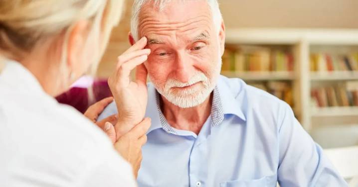 Alzheimer se disparará en Chile por envejecimiento poblacional: ejercicio y dieta sana desde joven previenen enfermedad