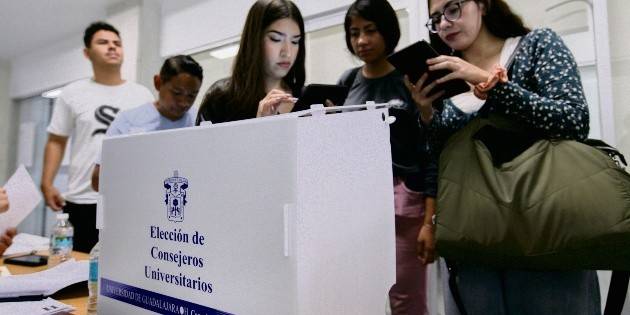 Registran alta participación estudiantil en las elecciones del Consejo Universitario de la UdeG