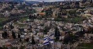 Al menos cinco muertos y más de una docena de heridos deja tiroteo en Jerusalén