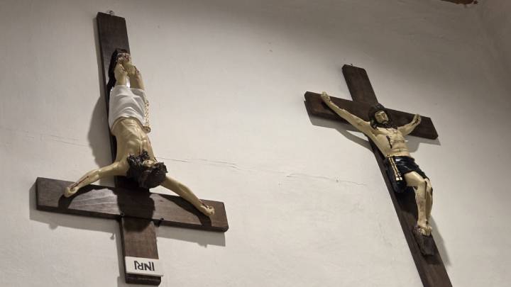 “Iconoclasia”: La obra de Edder Martínez que cuestionó dogmas y desató polémica en la UG