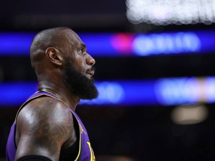 Lakers' LeBron James writes op-ed for Chinese state media