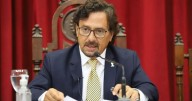 Sáenz pidió a Nación suspender planes a extranjeros y destinar los fondos a jubilados y discapacitados