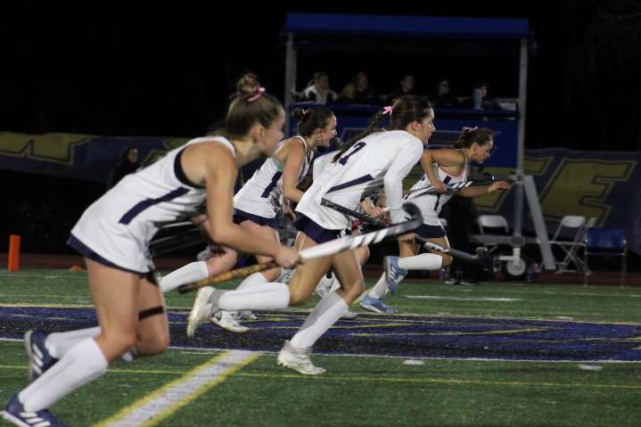 Walpole field hockey earns second-straight shutout, defeats Needham