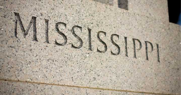 Mississippi universities halt funding for student groups, citing DEI law