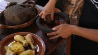 Conoce a las cocineras que enaltecen y preservan la gastronomía de México