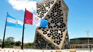 Llaryora y Pullaro descreen del llamado de Milei y piden por ATN