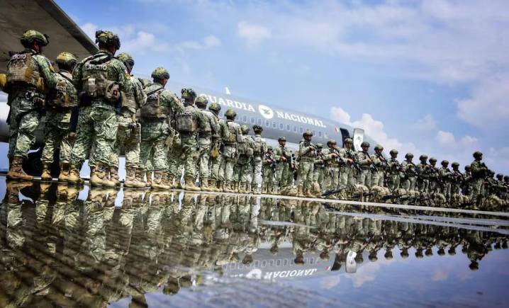 Sedena despliega refuerzos militares en tres estados golpeados por la violencia