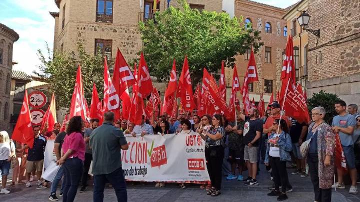 Toledo se moviliza a favor de la reducción de la jornada laboral: "Tener más tiempo de ocio y menos tiempo de trabajo es un derecho”