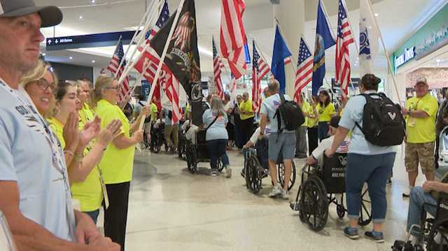 Honor Flight Bluegrass takes off for final mission of the year with 83 veterans aboard