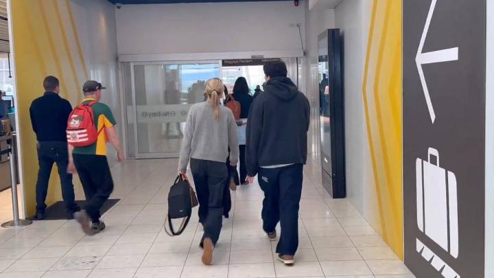 Melbourne superstar Christian Petracca touches down in Adelaide ahead of meeting with Crows