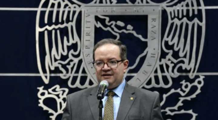 Rector de la UNAM ordena revisar protocolos de seguridad tras asesinato de alumno en el CCH Sur