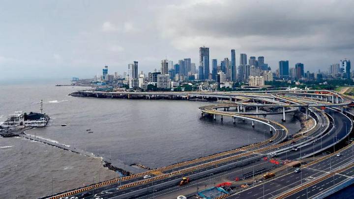 Car catches fire on Mumbai Coastal Road, traffic affected