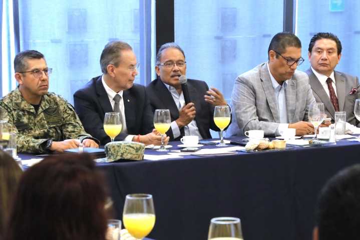 Fortalece Mijes coordinación con delegados federales