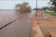Imágenes: el río Uruguay avanza sobre la costanera de Concordia