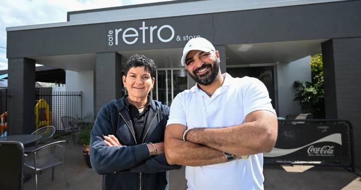 North Tamworth's Cafe Retro changes hands, adds weekend hours