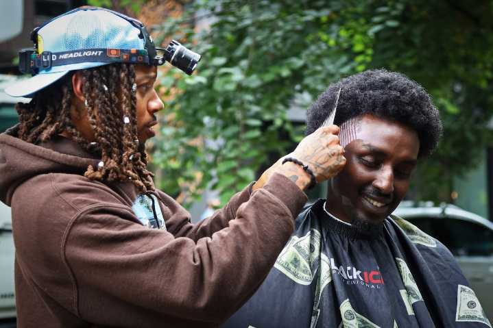 Muslims hold Day of Dignity to help people in need in Portland