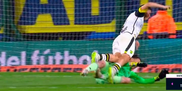 La lupa sobre los penales en la caída de Boca Juniors en su visita a Defensa y Justicia