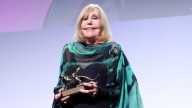 Vertigo’s Kim Novak Claims Mom Tired to 'Abort’ Her With ‘Knitting Needles’