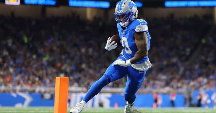 Goff throws 2 TD passes to St. Brown, Lions beat Browns 34