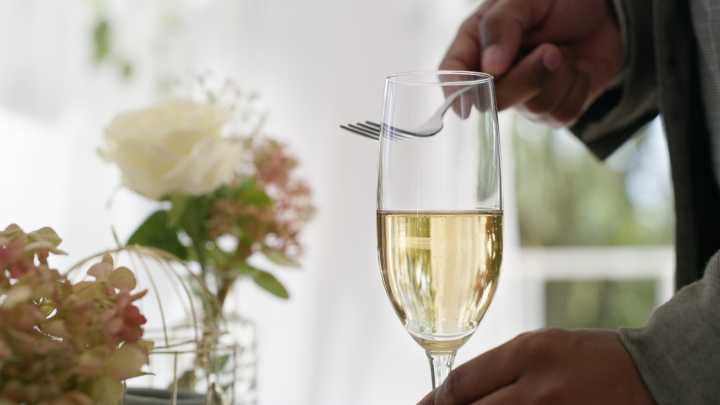 How to spot an AI wedding speech