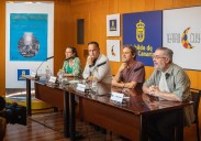 Delirium festeja sus 40 años de teatro subiendo al Cuyás a 12 intérpretes en 30 escenas de Tabares