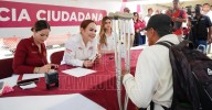 Ciudadan?a recibe atenci?n directa de Carmen Lilia con “Presidencia cerquita de ti” en Nuevo Laredo