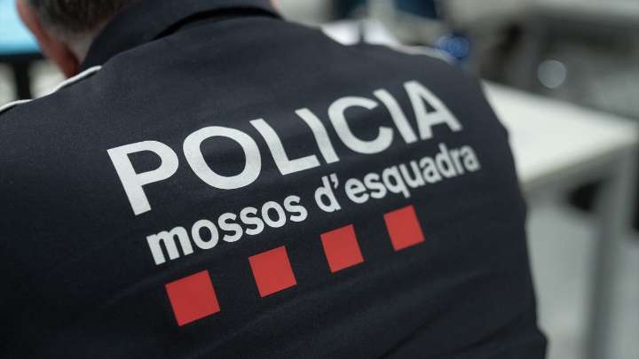 Detenido un hombre en Vilanova i la Geltrú acusado del asesinato de otro: el cadáver ha sido encontrado en una maleta