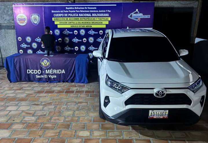 Detienen a sujeto en Mérida con camioneta robada en Chile